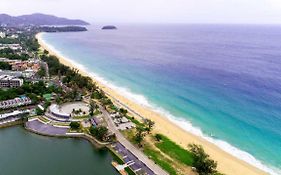 Novotel Phuket Karon Beach Resort & Spa